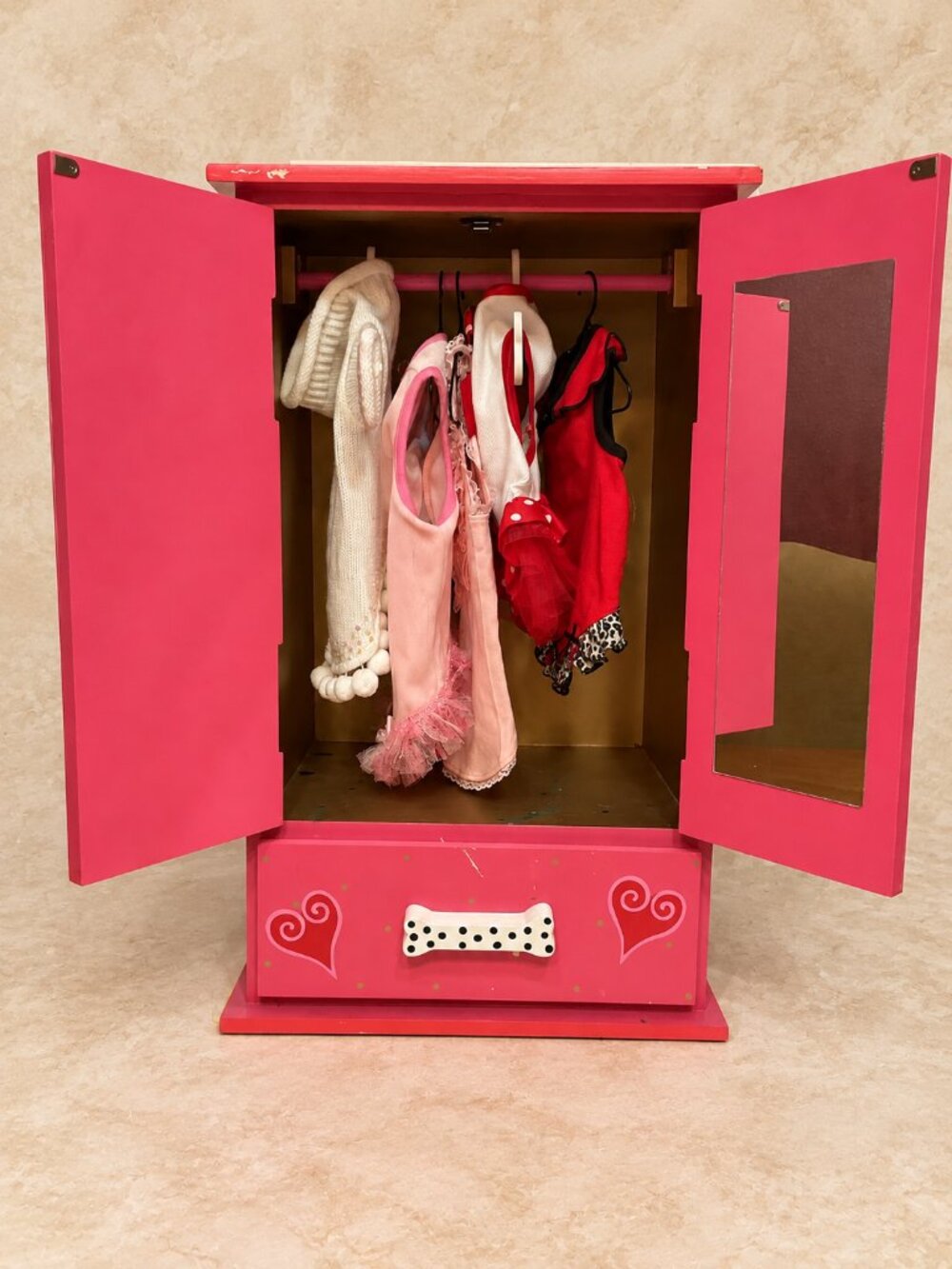 🐾Vintage Scoshi's Closet Hand-Painted Dog Wardrobe Armoire Mirror 10 Hangers 💕